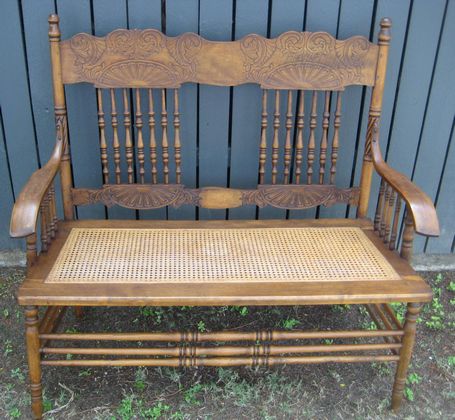 Spindle Back Settee   SOLD